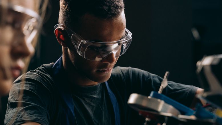 Środki ochrony indywidualnej - zasady doboru i stosowania