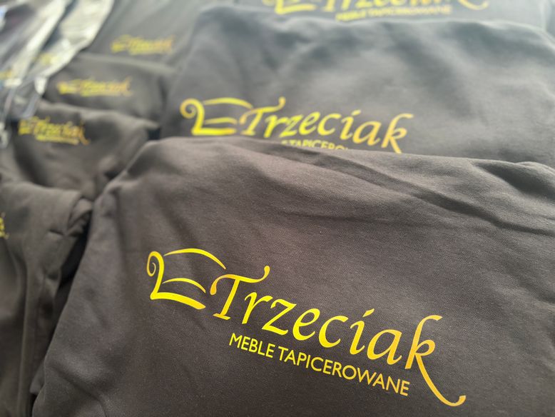 Nadruk reklamoweyna koszulce