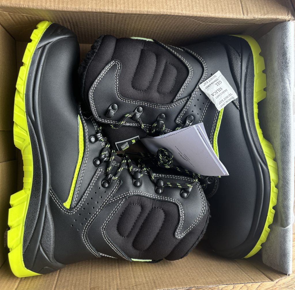 Buty robocze używane w firmach i zakładach pracy w Łańcucie